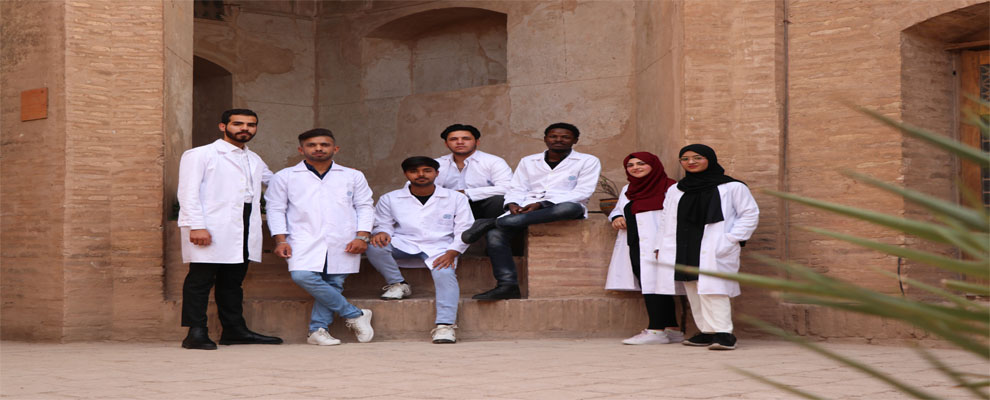 دانشجویان